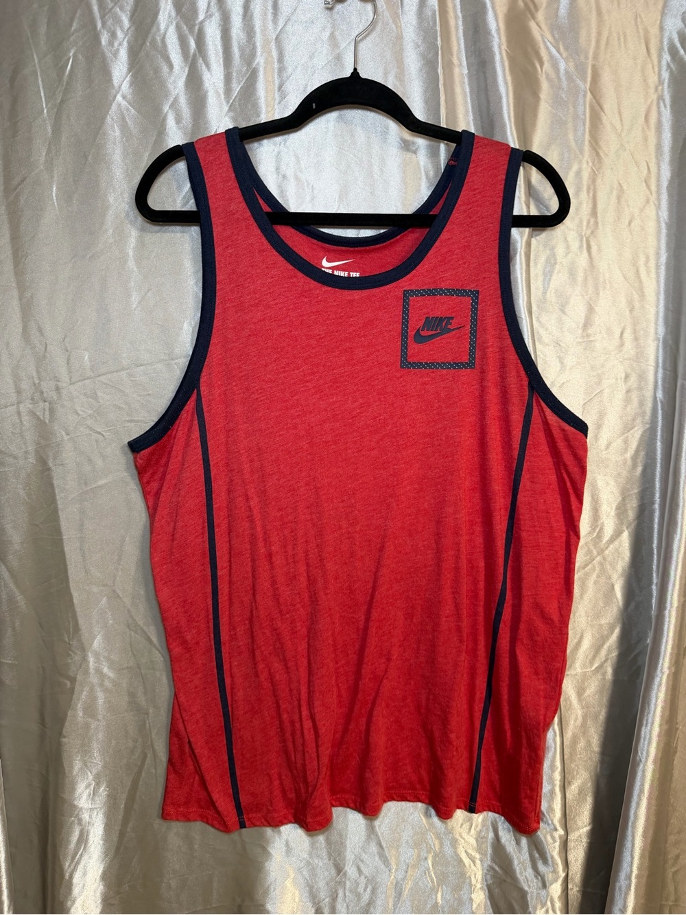 Nike Womens Racerback Athletic Tank Top Logo Workout Shirt Size Large